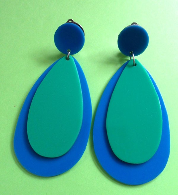 Vintage 1980's Mod Style Lucite Earrings 