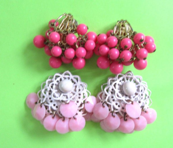 1950's  Pink Cha Cha Earrings '50's Accessories