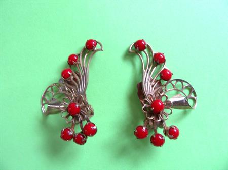 1950's Mid Century Red Glass Cabochon Clip On Earrings Ear Climbers '50's Accessories Vintage Costume Jewelry