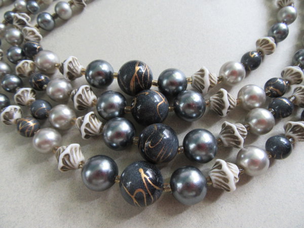 1950s Glass and Faux Pearl Necklace Japan Vintage Jewelry 