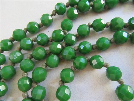 Vintage  Green Long Necklace AS IS Needs Restring 