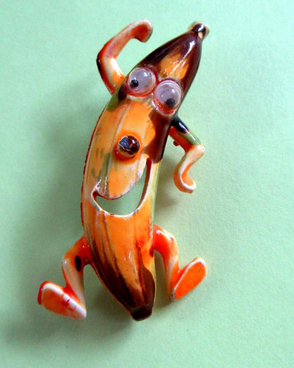 Vintage Anthropomorphic Banana Pin Google Eyes 