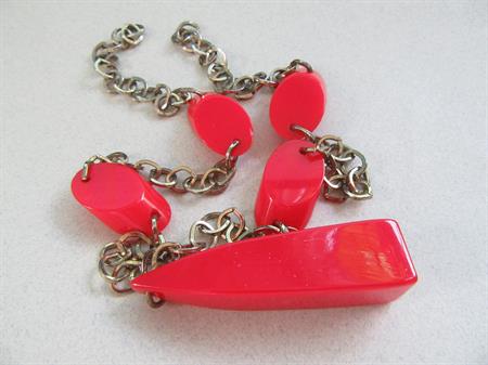 Vintage Red Bakelite Necklace Needs Repair