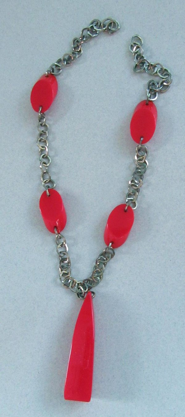 Vintage Red Bakelite Necklace Needs Repair