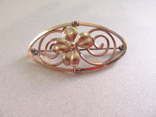 Vintage Krementz  Clover Pin Signed Jewelry 