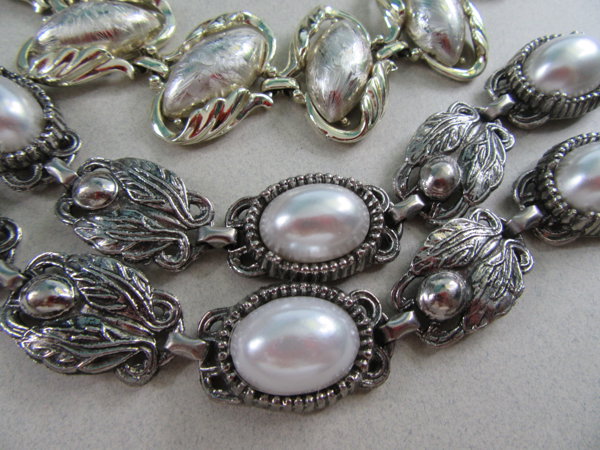 Vintage Bracelets 1950's And Up Faux Pearls 