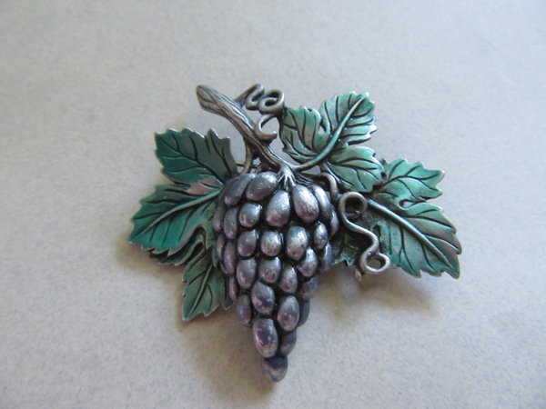 Vintage Grape Bunch Pin JJ Signed Jewelry 