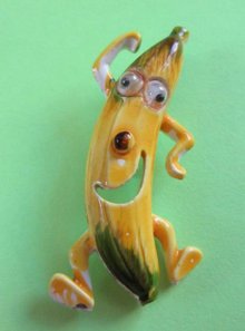Anthropomorphic Banana Pin Google Eyes Vintage Jewelry #1