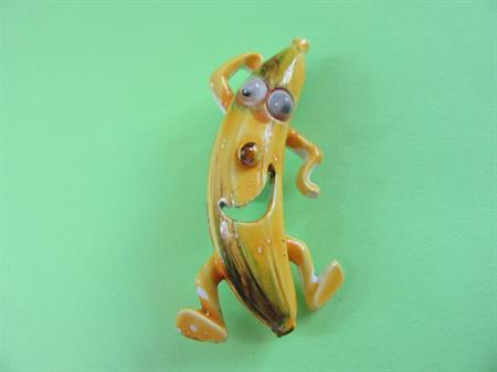 Anthropomorphic Google Eyes Pin Yellow Banana Googly Fruit Figural Vintage Costume Jewelry #2