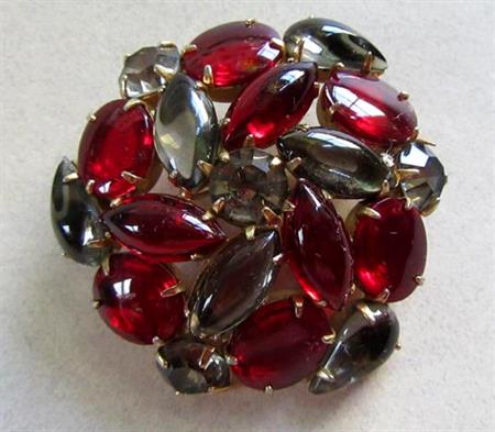 Red Smoke Rhinestone Pin Vintage Jewelry