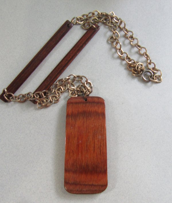 Bakelite Infused Wood Necklace Vintage Jewelry