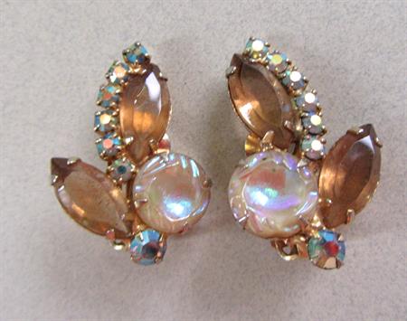 1950's Iridescent Taupe Rhinestone Clip On Earrings Vintage Costume Jewelry