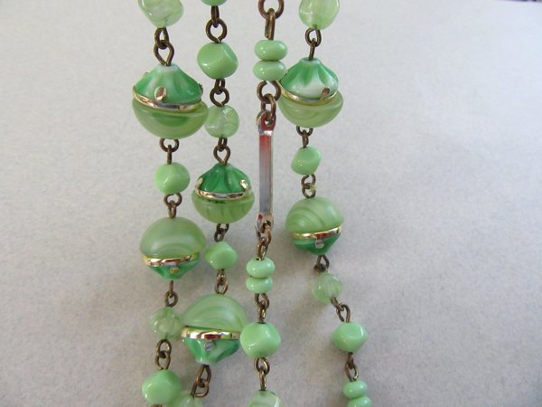 Vintage Glass Jadeite Green Necklace