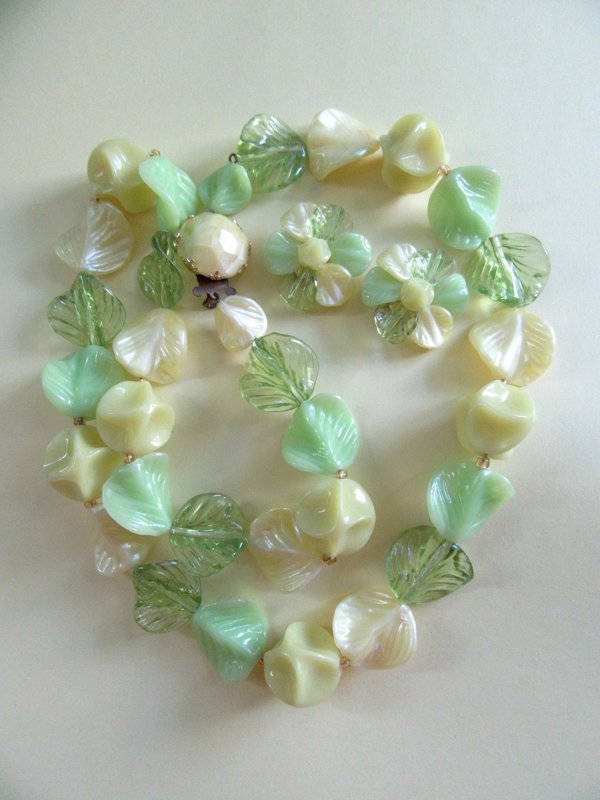 1960's Western Germany Lucite Leaves Necklace Set 