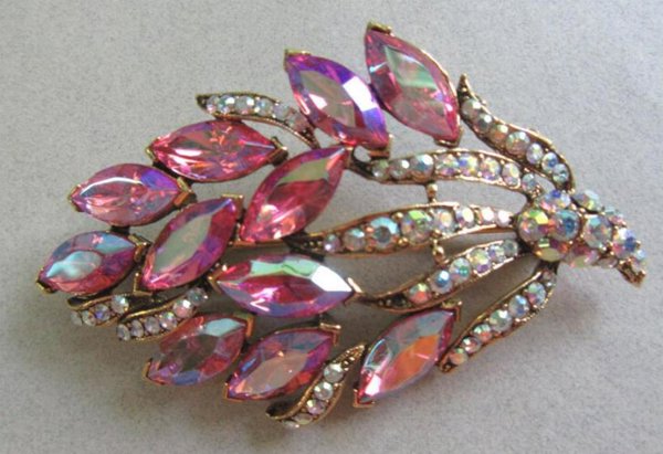 Knock Off Weiss Pink Rhinestone Pin Signed 