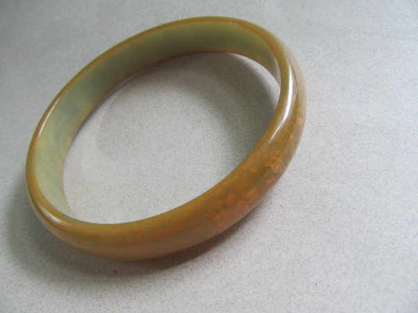 Vintage Bakelite Bangle Bracelet Pea Soup 
