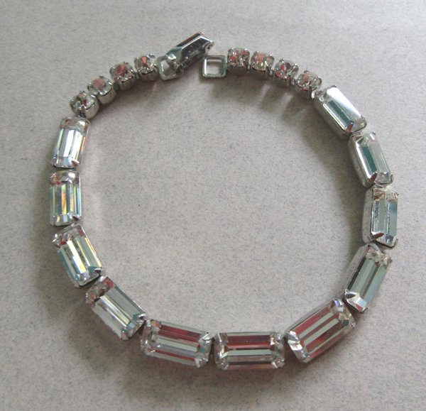 Vintage Weiss Rhinestone Bracelet Smaller Wrist Signed Jewelry