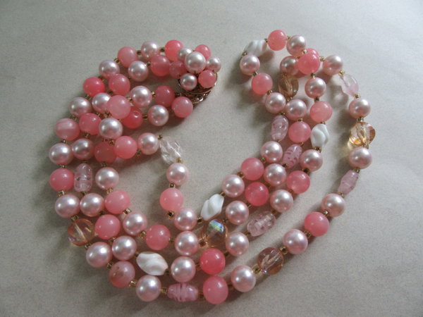 Vintage Pink Lucite Art Glass Necklace Japan 1950's Accessories 