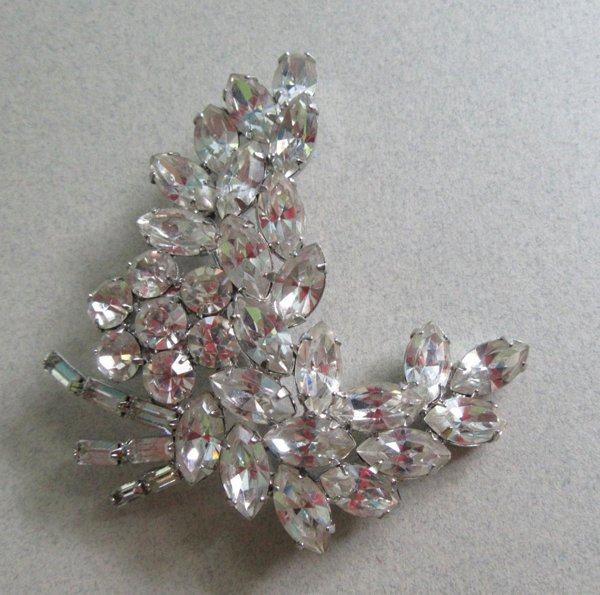 Vintage Rhinestone Pin 1950's Jewelry