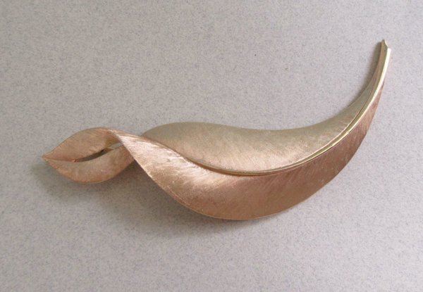 Trifari Leaf Pin Signed Vintage Jewelry