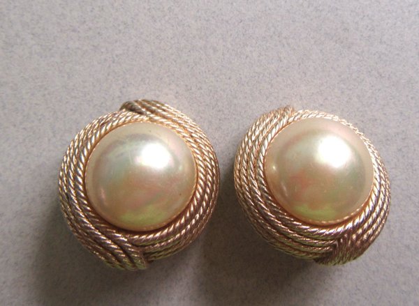 Vintage Ciner Signed Faux Pearl Clip Earrings Signed Jewelry