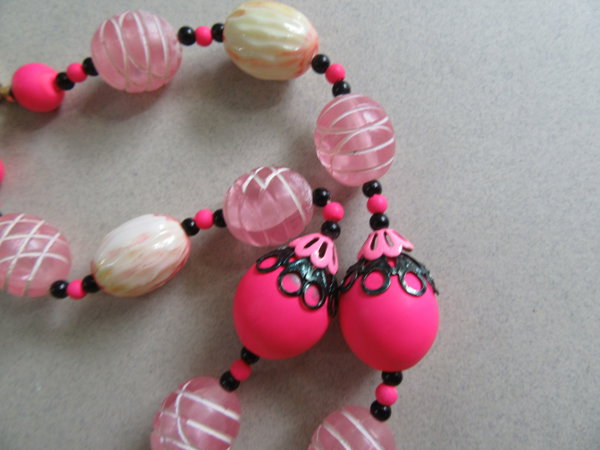 1950's Pink  Necklace Hong Kong Vintage Jewelry