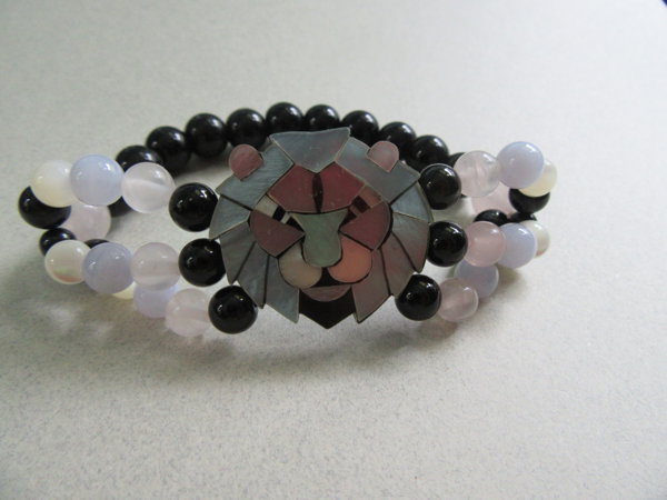 Vintage Lee Sands Bracelet Mother of Pearl Lion Leo Birthday