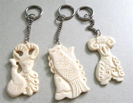 Carved Bone Pendants or Key Fobs Astrological Pisces Capricorn Aries Zodiac 