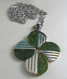 Crown Trifari Bakelite Necklace Signed Vintage Jewelry