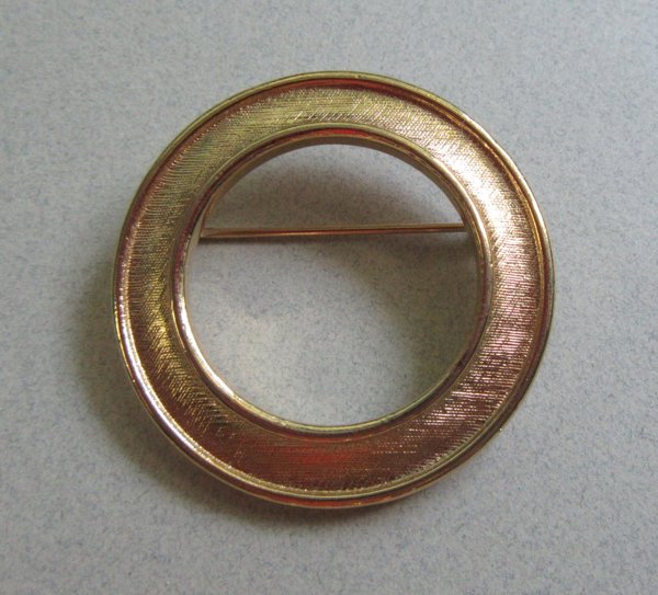 Vintage Trifari  Circle Pin Signed Jewelry
