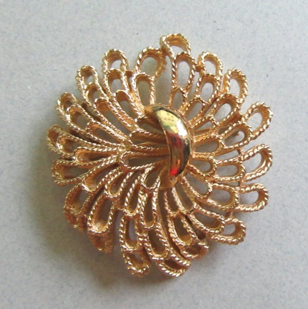 Vintage Crown Trifari Pin Signed Jewelry