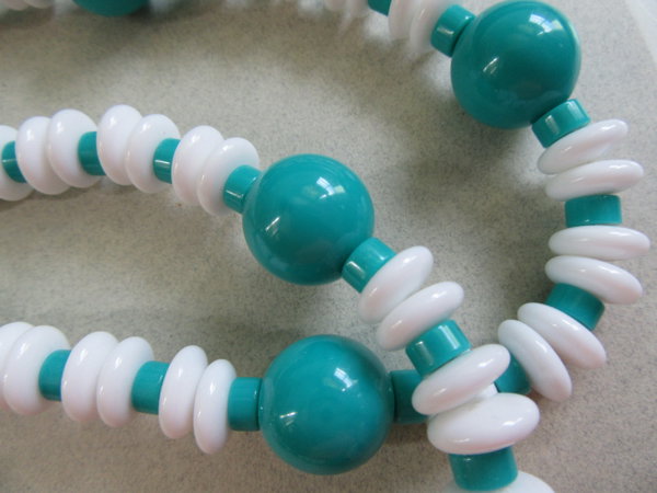 1980's Lucite Necklace and Earrings Vintage Jewelry