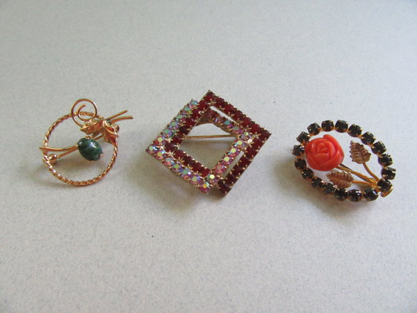  Vintage Small Rhinestone Pins Brooches