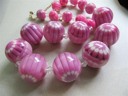 Lucite Pink and Purple Flower Necklace Mr.s Roper