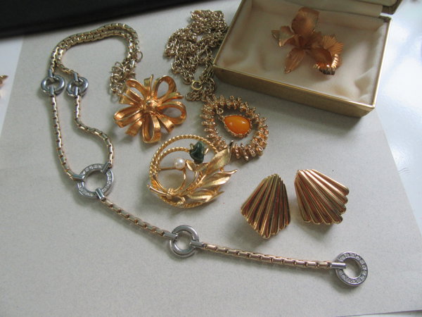 Vintage Signed Jewelry Lot Sarah Coventry Avon Napier Bijoux Terner 