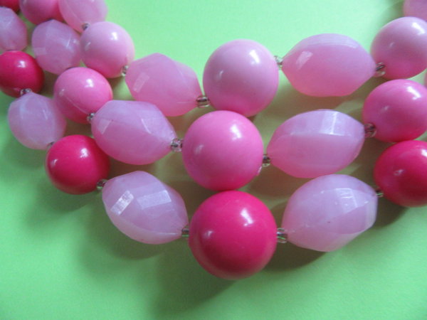 1950's Pink Lucite Necklace Hong Kong Vintage Jewelry
