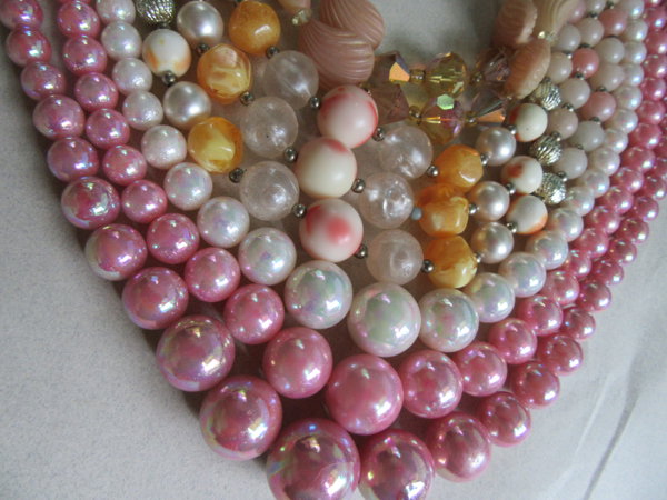 Vintage Beads Lot Waer Or Jewelry Making 