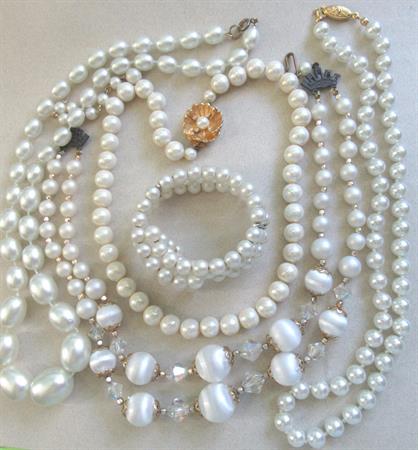 Vintage Faux Pearl Jewelry Lot Memory Wire Bracelet Necklaces 1950's Accessories