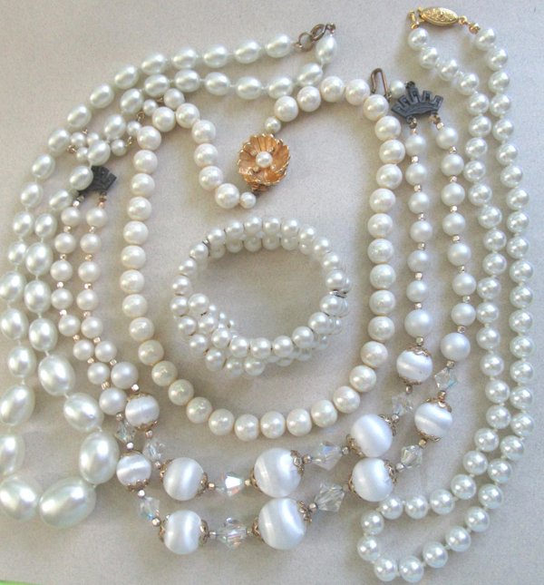 Vintage Jewelry Lot Faux Pearl Bracelet Necklaces