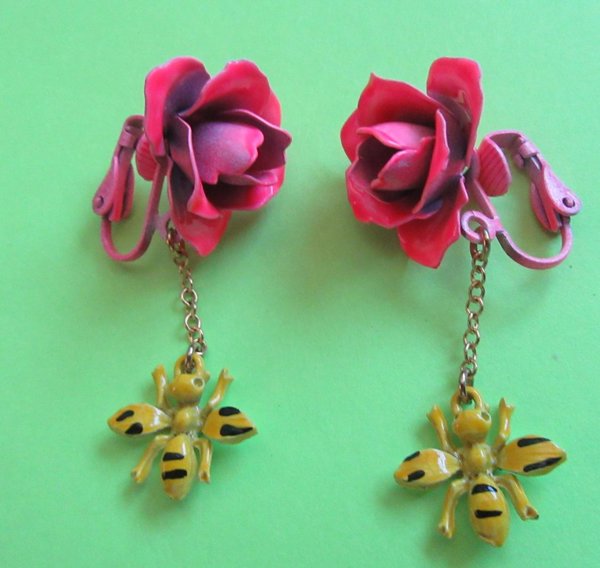 Vintage 1960's Roses And Bees Earrings 