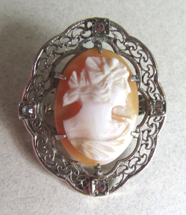Vintage Genuine Cameo Pin Brooch 