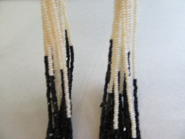 1980's Glass Necklace Black and White Vintage Jewelry