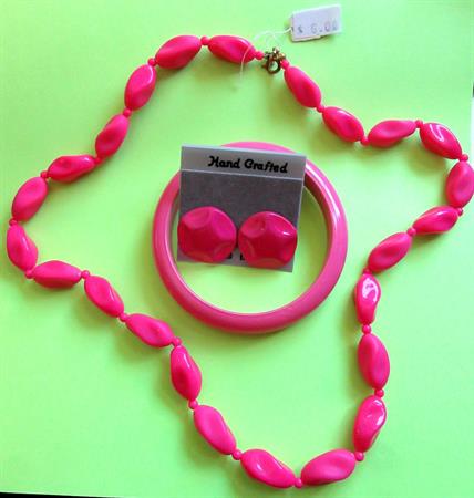 1980's Pink Plastic Necklace Bangle and Metal Pierced Earrings With Tags Unworn Vintage Costume Jewelry