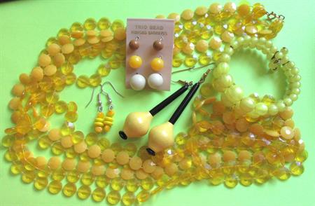 1960's Mod Jewelry Lot Yellow NecklaceEarrings Memory Wire Memory Bracelet Vintage Costume Jewelry