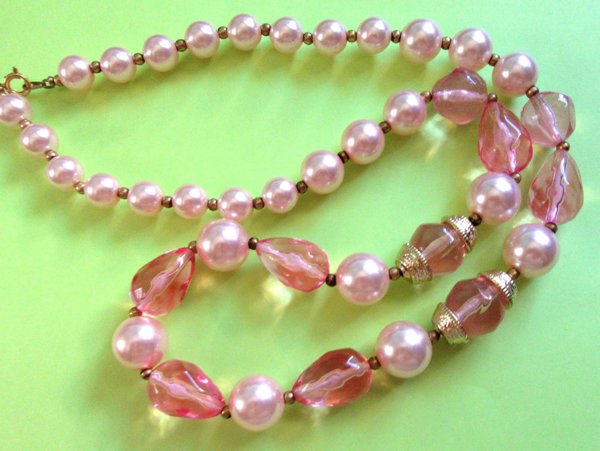 1980's  Pink Lucite Necklace Vintage Jewelry