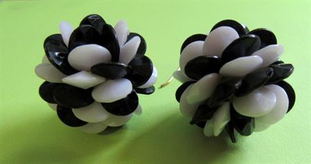 Vintage Mod 1960's Earrings 