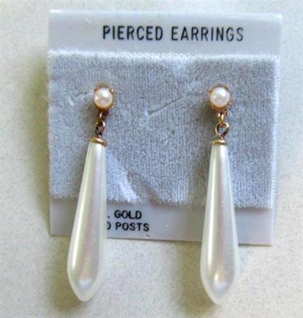 Vintage Faux Pearl Teardrop  Earrings 