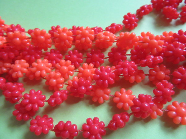 1960's Mod  Orange Daisies Long Necklace Vintage Jewelry '60's Accessories