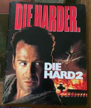 Bruce Willis 1990 Die Harder 2 Movie Promo Packet 12 Photos Cast Crew Lists Story Line 20th Century Fox Movie Memorabilia