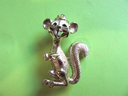 Anthropomorphic Pin Happy Squirrel in Hat Vintage Costume Jewelry Figural Critter